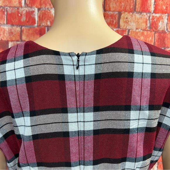 VENUS‎ Plaid Belted Sheath Dress - Picture 7 of 10